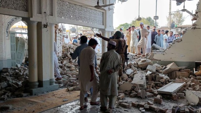Pakistan Mosque Bombing Death Toll Rises to 31