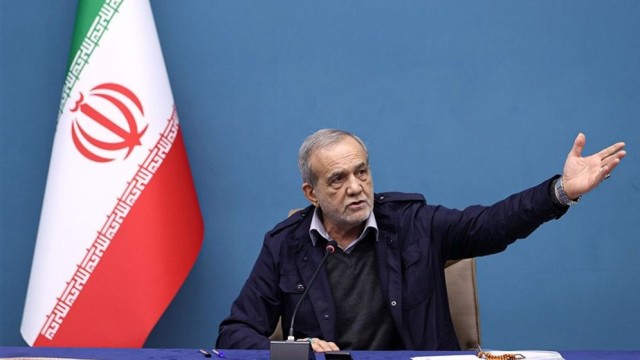 Iran President Says National Unity Key to Crisis Management, Emphasizes Leader’s Approval in State Decisions