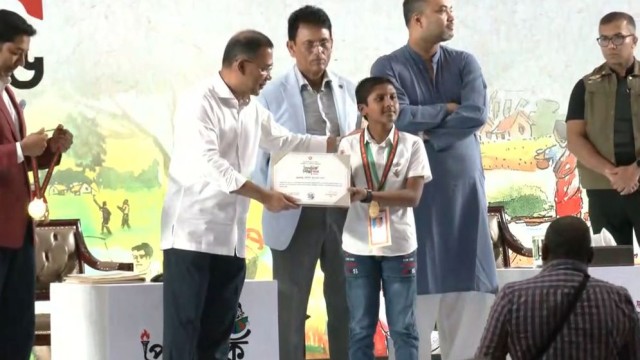 PM Tarique Rahman Presents Primary Education Medal in 21 Categories