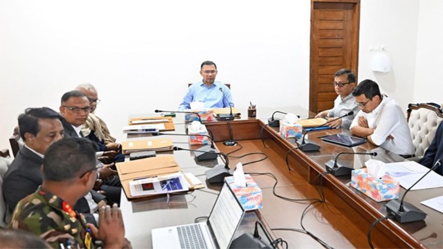 PM Holds Meeting on Reopening Closed Jute Mills
