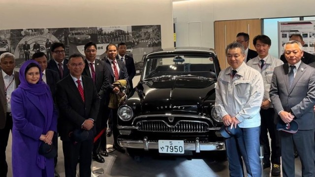 PM Tarique Rahman Visits Toyota’s Motomachi Factory in Japan