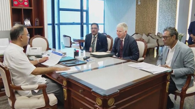 Prime Minister Meets IAPB CEO to Discuss Strengthening Eye Care Services in Bangladesh