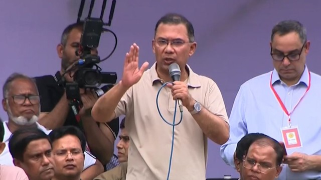 PM Tarique Rahman Announces LPG Cards for Women, Highlights Welfare Initiatives in Jessore