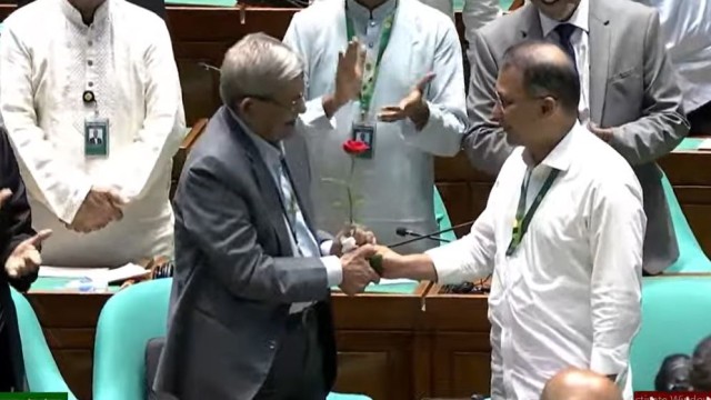 PM Tarique Rahman Congratulates President-Elect Mirza Fakhrul With Red Rose