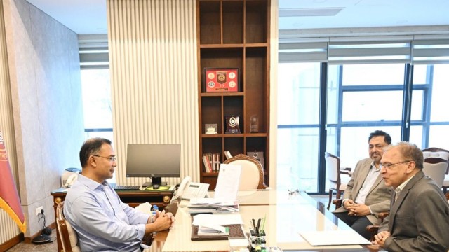 TIB Executive Director Meets Prime Minister on Governance and Anti-Corruption Issues