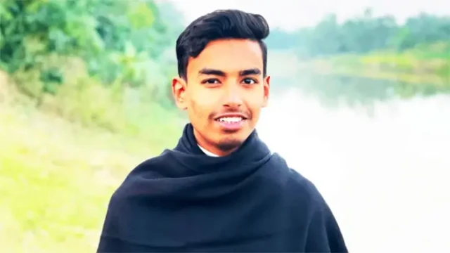 Mahdi Hasan Stopped from Travelling Abroad at Dhaka Airport