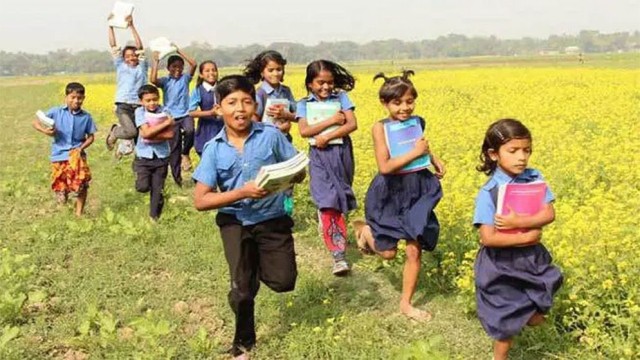 Government to Provide Free Uniforms, Bags and Shoes for Primary Students