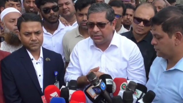 No Waste to Be Dumped Along Roads and Highways: State Minister Mir Shahe Alam