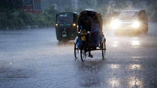 Moderate to Heavy Rain Likely Across Bangladesh, Including Dhaka