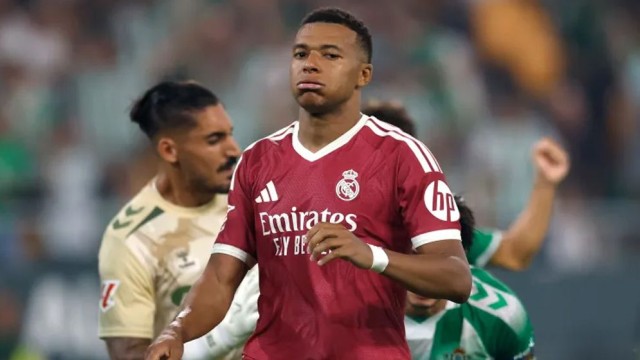 Betis end Real Madrid's winning streak as Mbappe misses late penalty