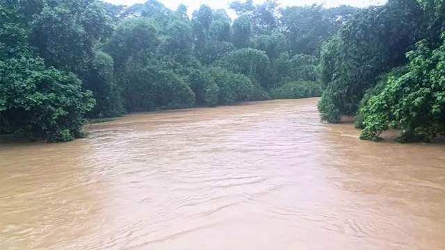 Five Major Rivers Flow Above Danger Level as Heavy Rain Triggers Flood Risk Across Bangladesh