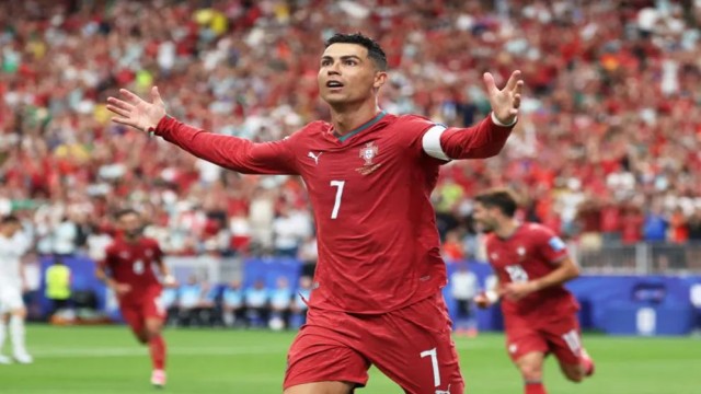 Ronaldo Silences Critics Again as Portugal Cruise to 5-0 World Cup Victory