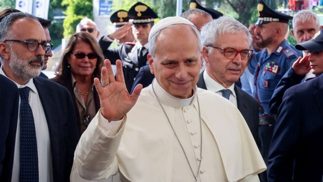 Pope Leo XIV Diagnosed with Lung Cancer After Surgery, Vatican Says
