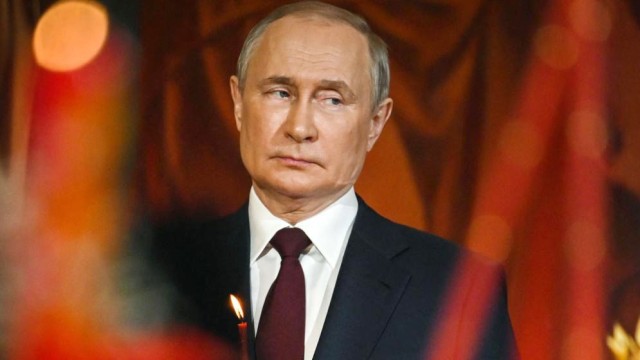 Putin Announces Temporary Easter Ceasefire in Ukraine Conflict