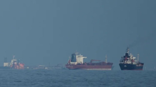 Trump Reaffirms Economic Pressure Strategy on Iran Amid Hormuz Tensions