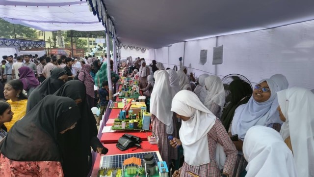Science Fair Held at Pabna Ideal Laboratory School to Inspire Young Innovators