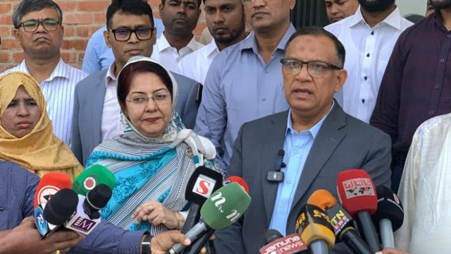 Government Unveils Master Plan to Revive Rajshahi’s Historic Silk Industry