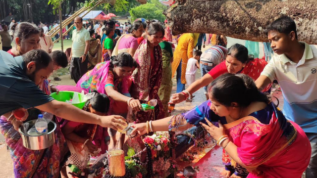 Thousands Gather as Traditional Charak Puja Fair Begins in Chatmohar