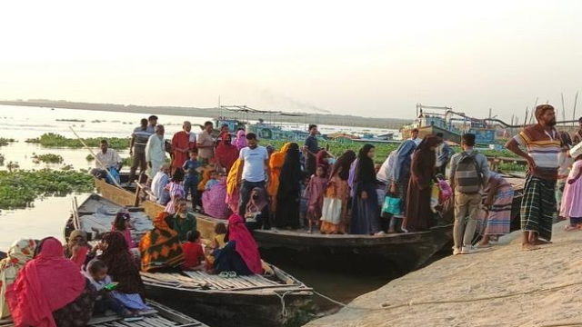Fuel Crisis at Godagari Ghat Paralyzes Life in Char Areas; Thousands Left Stranded
