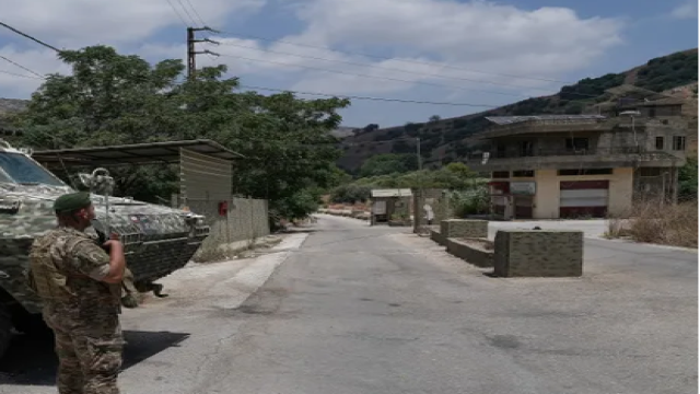 Lebanese Army Begins Deploying to South Lebanon's 