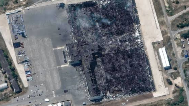 Ukrainian Drones Hit Wildberries Warehouse in Russia's Yekaterinburg, Far from Frontline