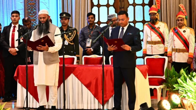 President Fakhrul Administers Oath to Four Ministers, Two State Ministers