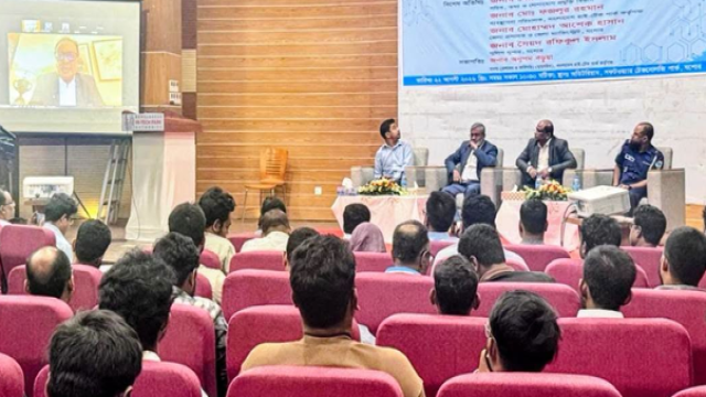 IT Training Centres to Focus on Employment, Startups and Innovation: Minister