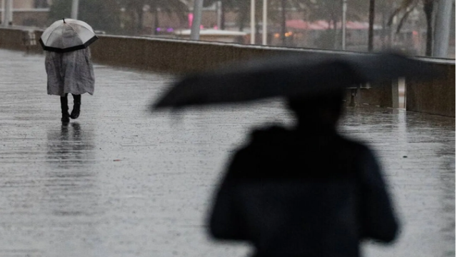 Heavy Rain Floods Northeast Spain, Seven Injured, Hundreds Evacuated