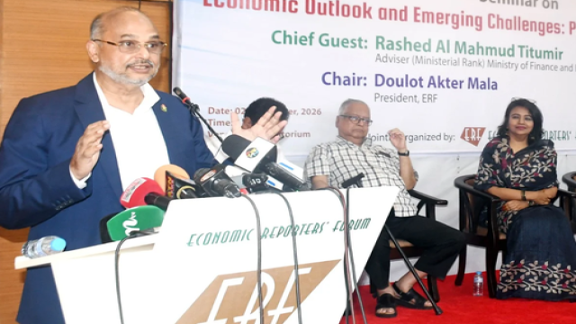 PM's Adviser Blames Past Policies, Import Dependence for Energy Crisis