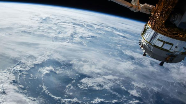 Russia, China Condemn US Deployment of 'On-Orbit Space Control Weapons'