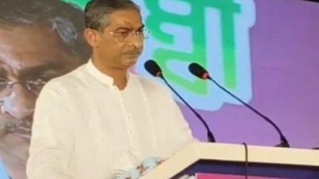 Minister Calls for United Social Movement to Protect Dignity, Build Better Society
