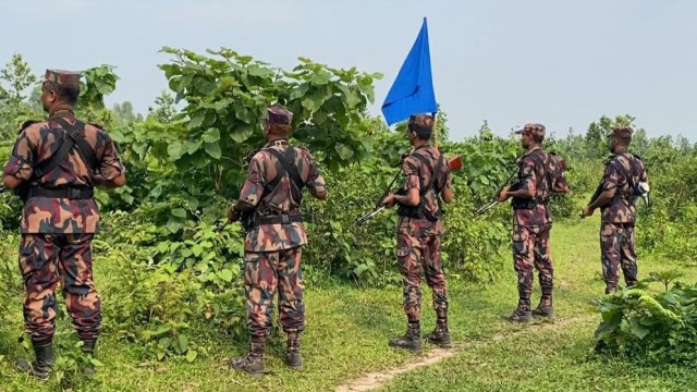 BGB Foils Illegal Border Crossing Attempt in Sherpur, Sends Two Back to India