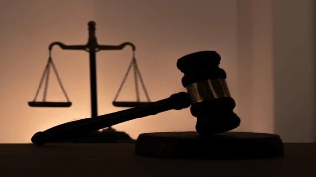 Two Jailed After Drug Exchange Inside Pabna Courtroom