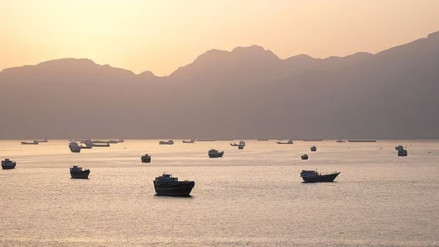 Iran Releases 10 Detained Indian Sailors After Diplomatic Efforts