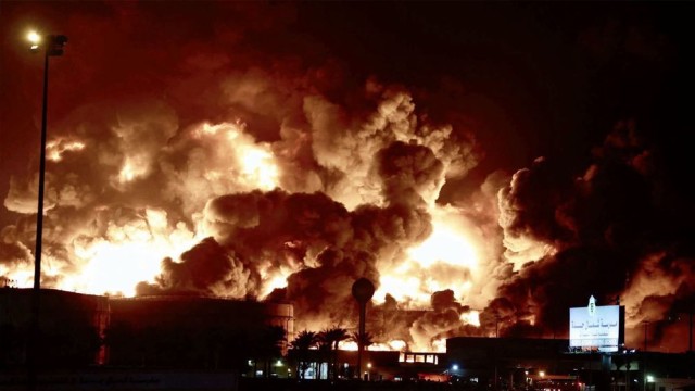 At Least 16 Bangladeshi Workers Killed in Riyadh Sofa Factory Fire