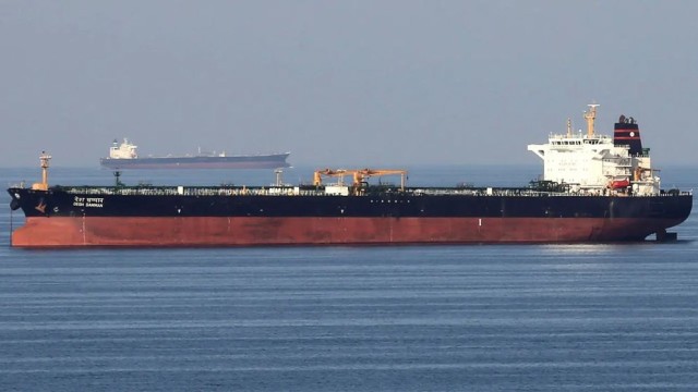 US Imposes Sanctions on 17 Tankers Linked to Iran’s Oil Trade