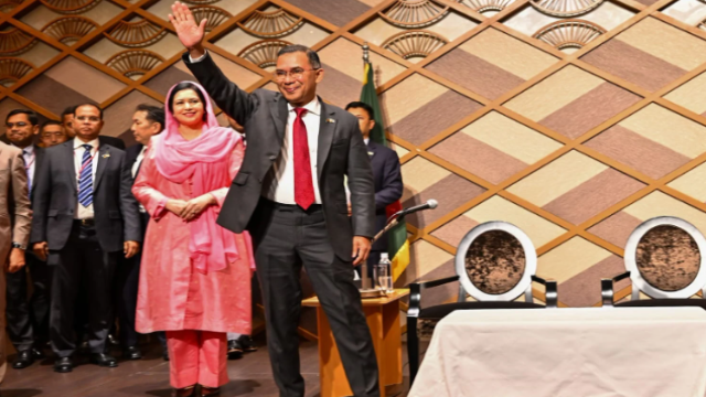 Prime Minister Urges Expatriates and Citizens at Home to Work Together for National Development