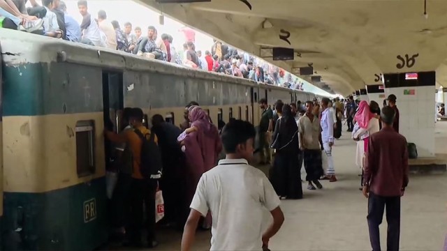 Eid Travel Rush Continues as Crowds Surge at Kamalapur Railway Station