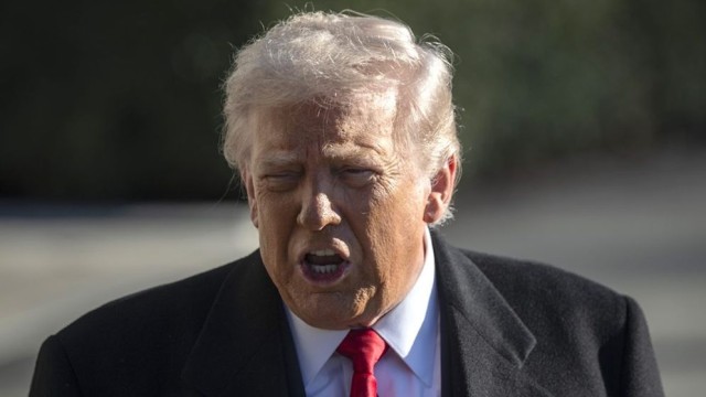 Trump Warns Iran of 'Heavy Price' After Deaths of US Soldiers