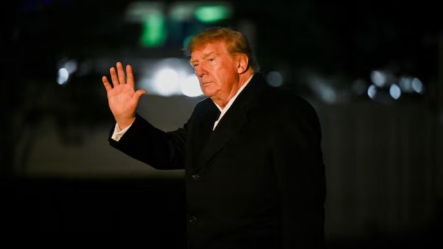 Trump’s Approval Rating Rises to 32% Ahead of US Midterm Elections: Poll