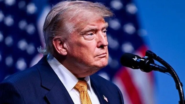 Trump Threatens to Declare Strait of Hormuz US Territory