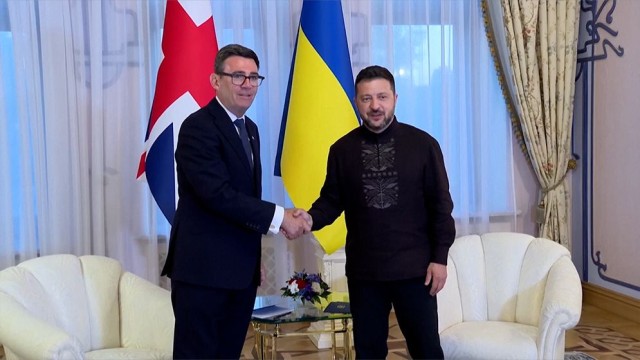 UK PM Andy Burnham Meets Zelensky on First Foreign Visit, Reaffirms Support for Ukraine