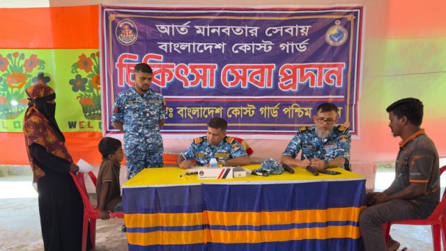 Coast Guard Provides Free Medical Care, Medicines to Poor People in Mongla
