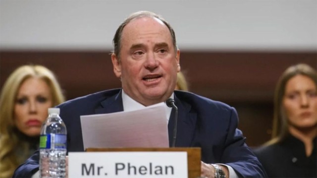 US Navy Secretary Fired Amid Ongoing Tensions with Iran