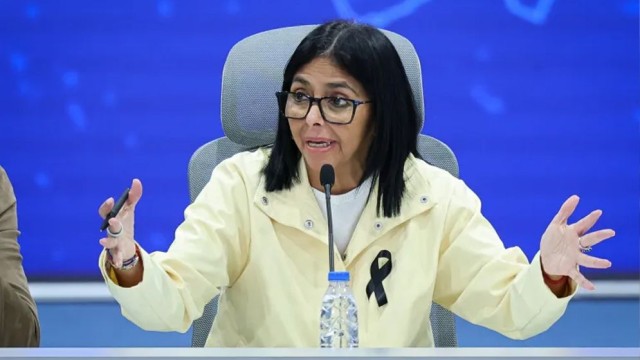 Venezuela says oil deal with US will not compromise sovereignty