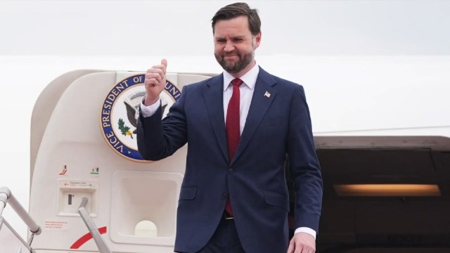 US Delegation Led by JD Vance Arrives in Islamabad for Talks with Iran