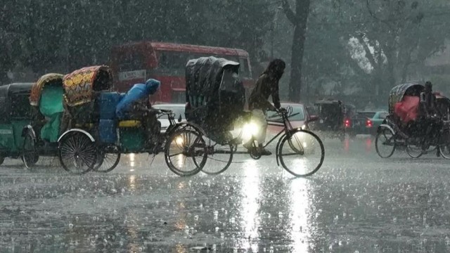 Storm Warning Issued for Several Regions as Rain Likely Across Bangladesh