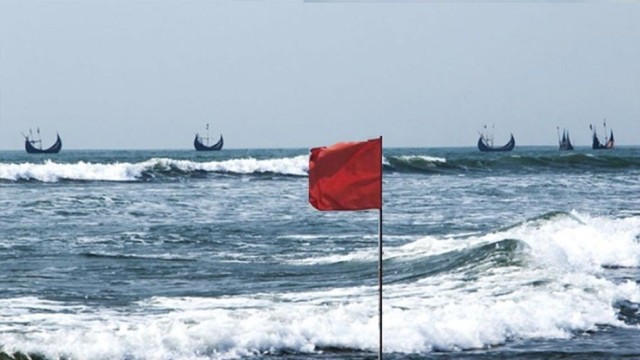 Low Pressure Area Triggers Warning Signal No. 3 at Bangladesh Seaports