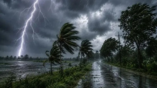 Met Office Warns of Gusty Winds, Thunderstorms in Seven Districts