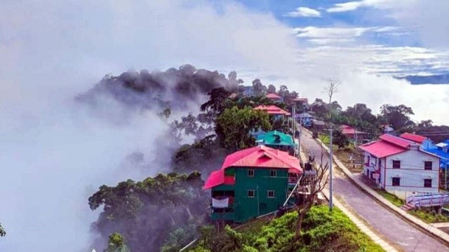 500 Tourists Stranded in Sajek as Heavy Rains Hit